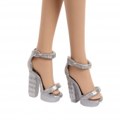 Barbie Fashionista 80-vuotisjuhlavuoden rubiininpunainen Barbie Fashionista 80-vuotisjuhlavuoden rubiininpunainen