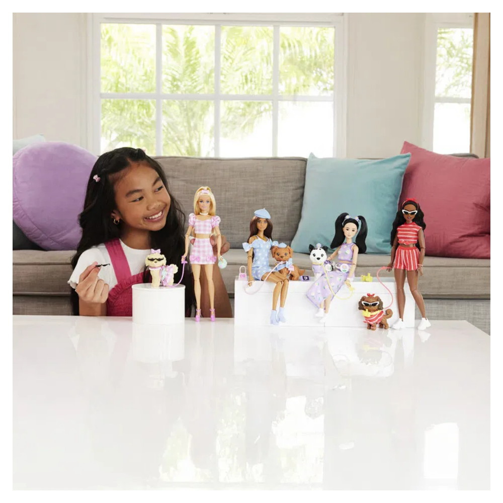 Barbie Twinning Looks - Pet Dog and Matching Pink Clothes