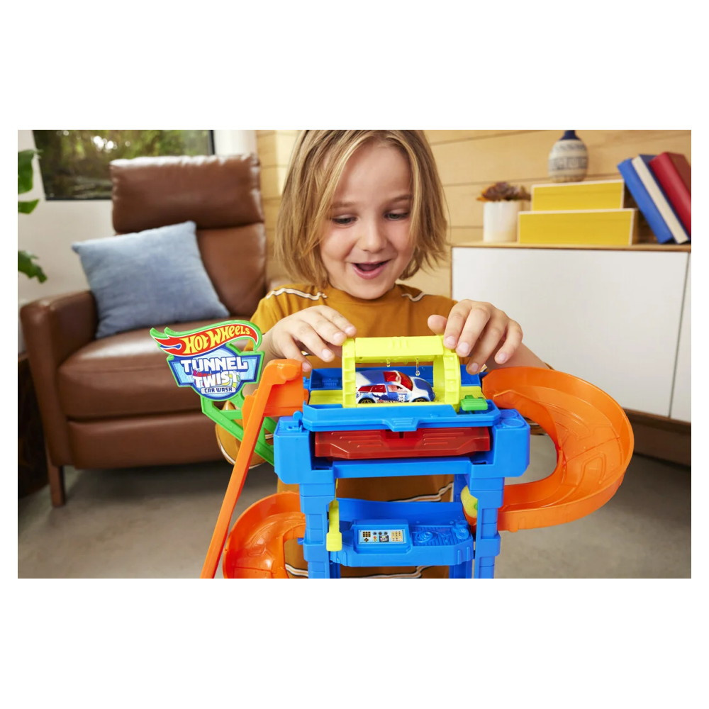 Hot Wheels City Tunnel Twist Car Wash