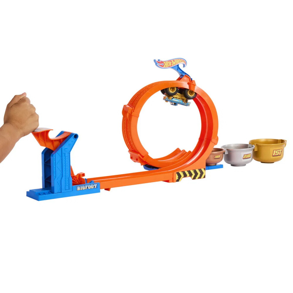 Hot Wheels Monster Trucks Loop & Flip Trophy Challenge