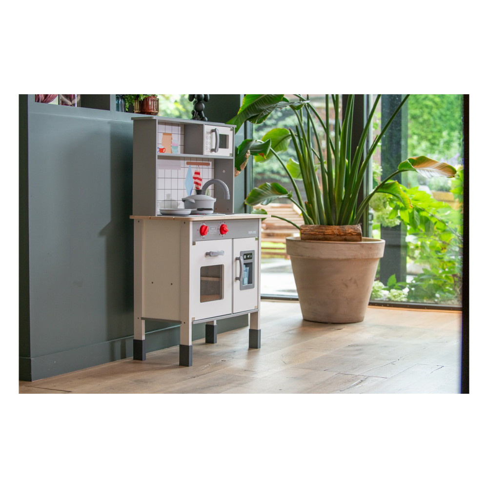 All-in 1 Wooden Kitchen