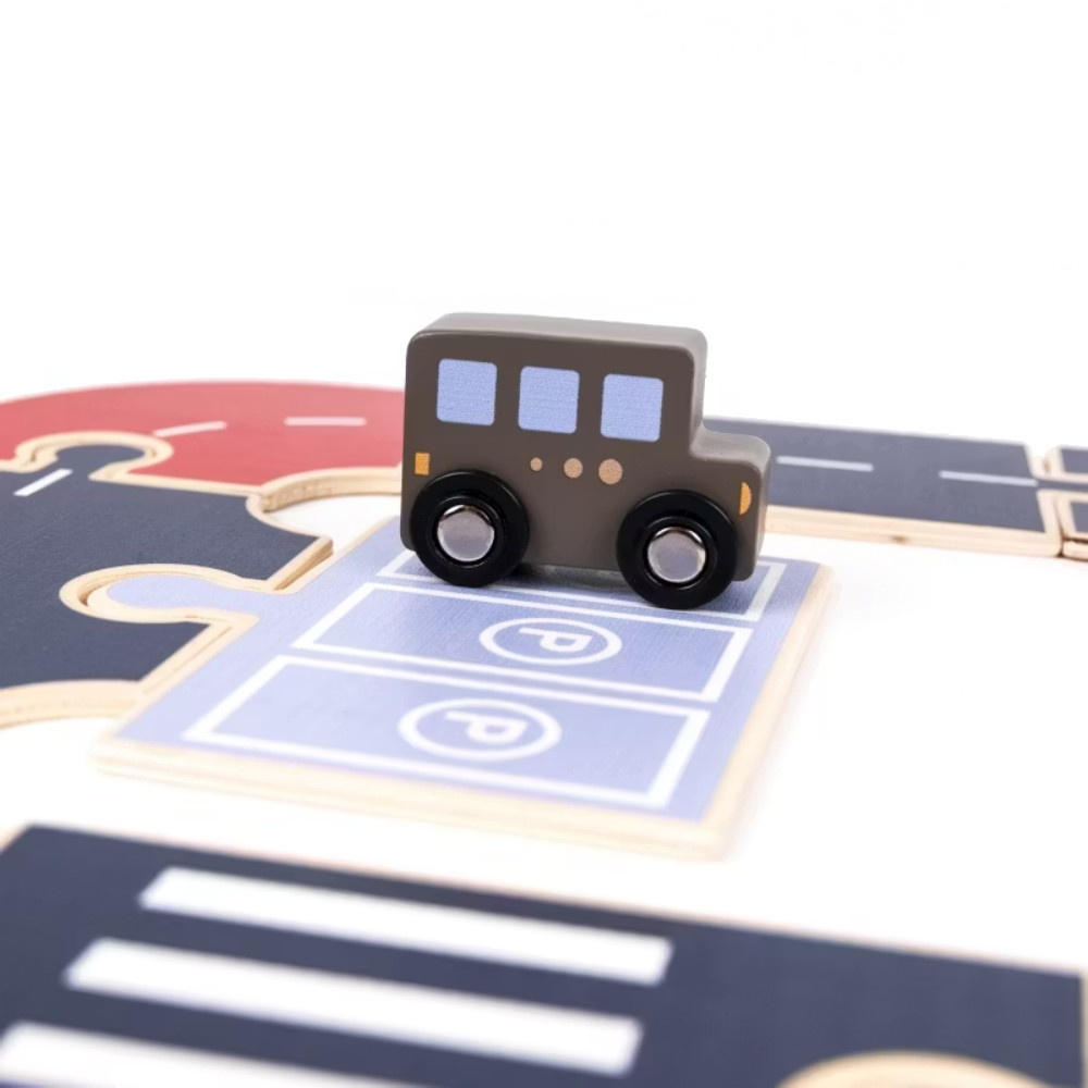 Autot Tiellä -Leikkisetti