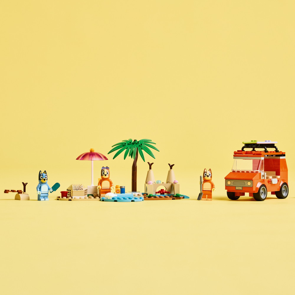 LEGO Bluey - Blueyn perheen autoretki rannalle