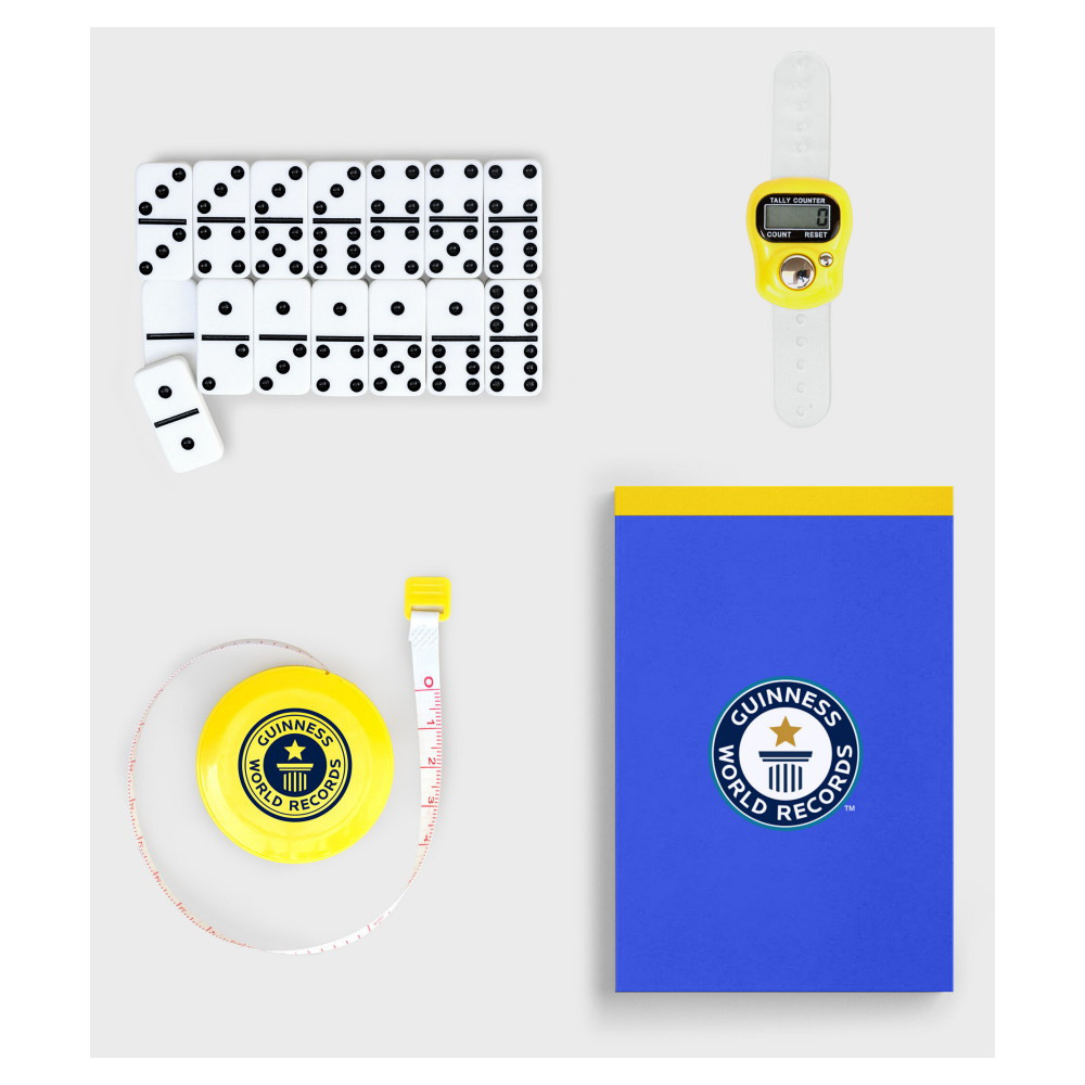 Guinness World Records - Dominoes