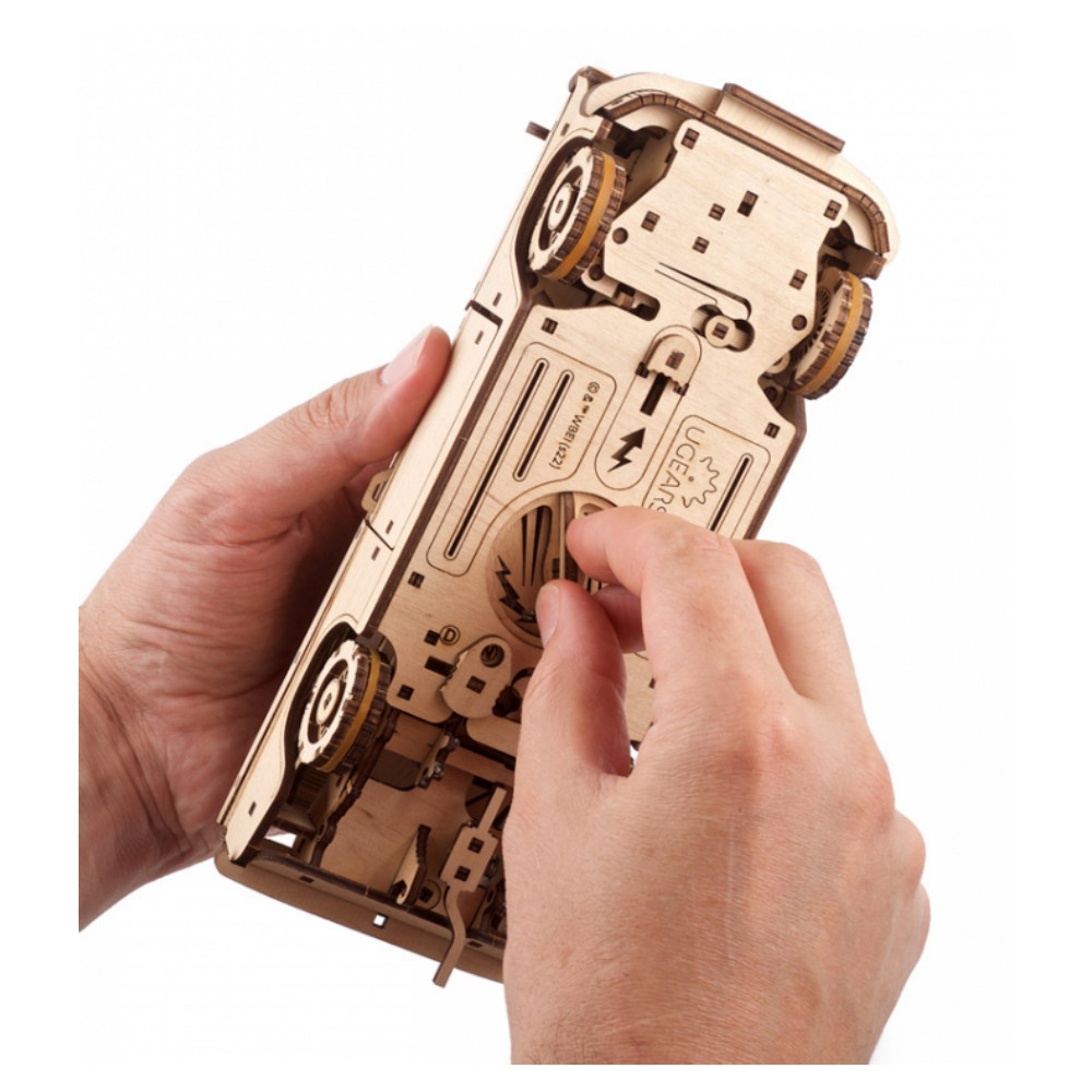 Ugears Harry Potter Flying Ford Anglia